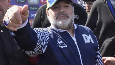 Gimnasia acordó una lista de unidad para posibilitar el regreso de Maradona