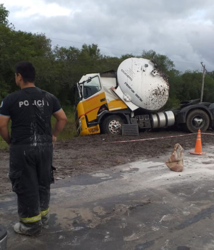 CAMION-INCENDIADO.jpg