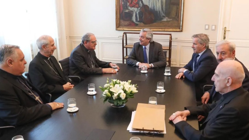 La Iglesia le manifestó al presidente su “desazón y preocupación” por el protocolo del aborto no punible