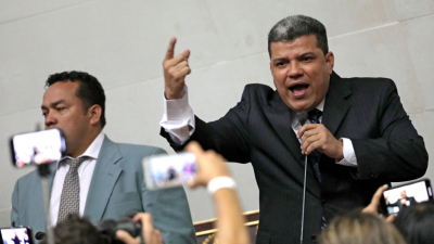 Confusa situación en el parlamento de Venezuela, que eligió a dos presidentes