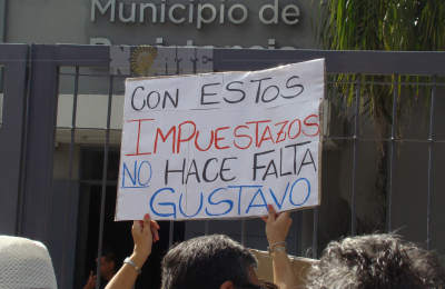 En plena tormenta de contribuyentes, el intendente sale de vacaciones