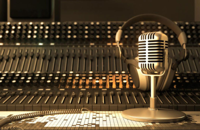 Día Mundial de la Radio: el medio que informa, divierte y acompañala