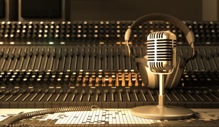 DIA-DE-LA-RADIO.jpg