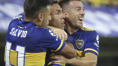 Boca goleó al colista Godoy Cruz y le metió presión a River al alcanzarlo en la cima
