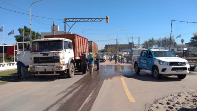 Charata: Detienen un camión que llevaba cinco personas de Las Breñas en la caja