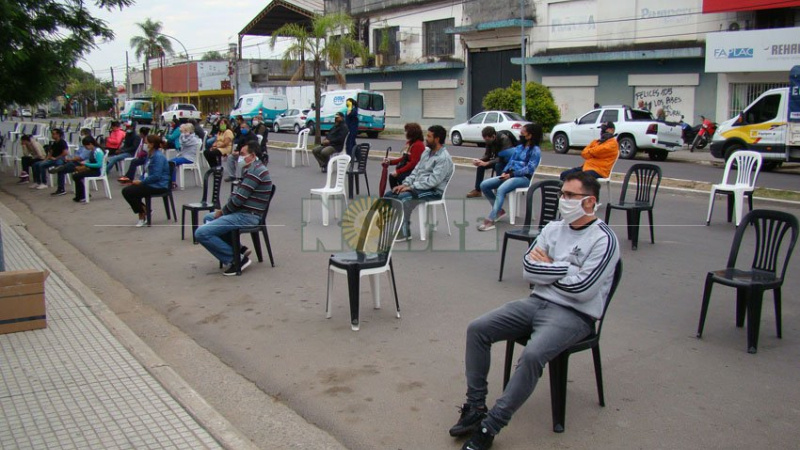 Tranquila jornada bancaria en el inicio de la cuarentena “administrada”