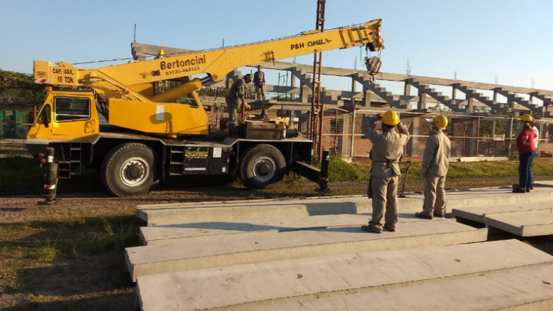El estadio de Regional va tomando forma con la colocación de las nuevas tribunas