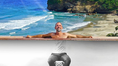 La ingeniosa forma de un influencer argentino para “seguir viajando” durante la cuarentena
