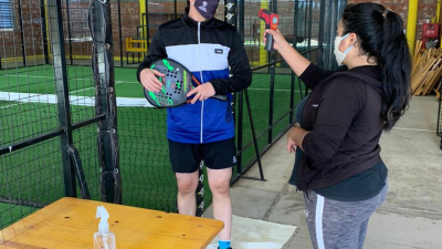 Flexibilización deportiva en Charata: la gente se volcó de lleno al padel