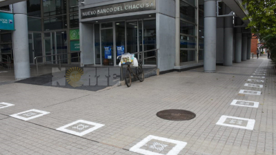 Con algunas reaperturas, continúa la cuarentena en el área metropolitana