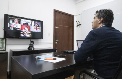 Capitanich y equipos de educación analizaron propuestas de formación