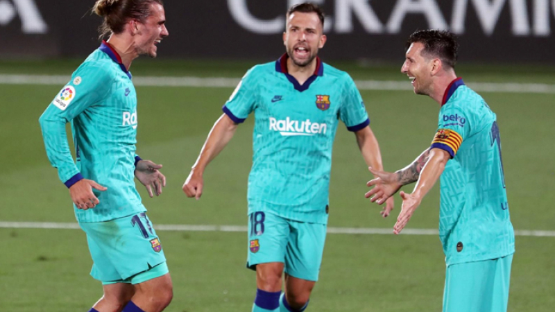 Goleó Barcelona a Villarreal y calmó aguas turbulentas