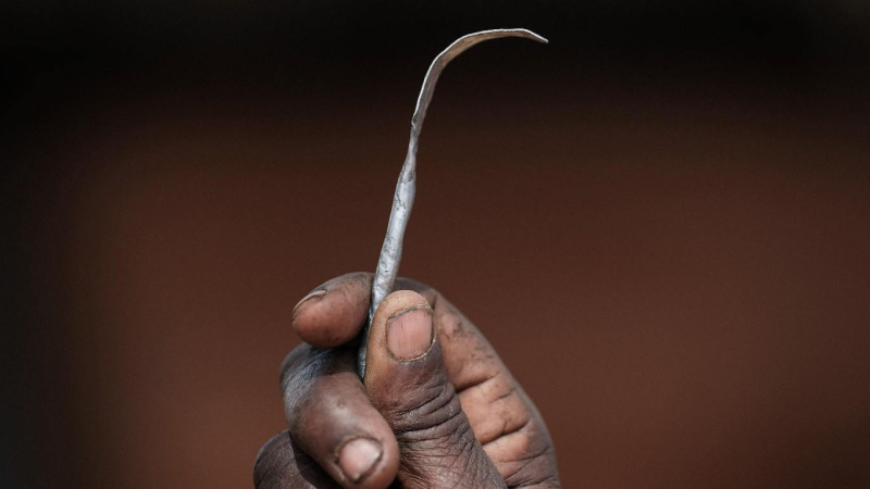 Sudán prohibió la mutilación genital femenina