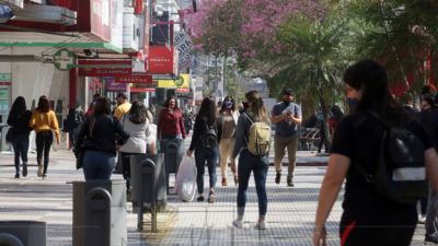 Con la desescalada aumentan los contagios y el índice de positividad