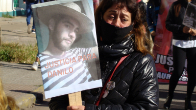 Familiares de Danilo Nikisch y de otras víctimas de homicidio salieron a la calle a pedir justicia