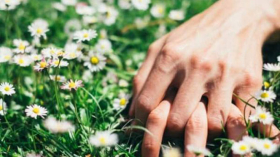 Recomiendan que las relaciones sexuales se realicen en espacios abiertos para prevenir el coronavirus
