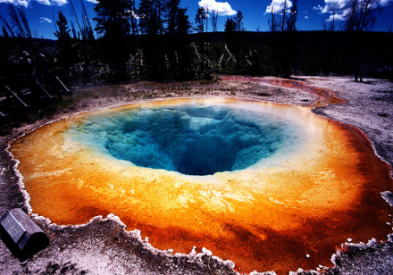 El estanque de Morning Glory Pool Estados Unidos.jpg