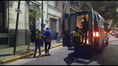 La Policía Federal desarticuló una organización criminal dedicada a extorsionar a comerciantes
