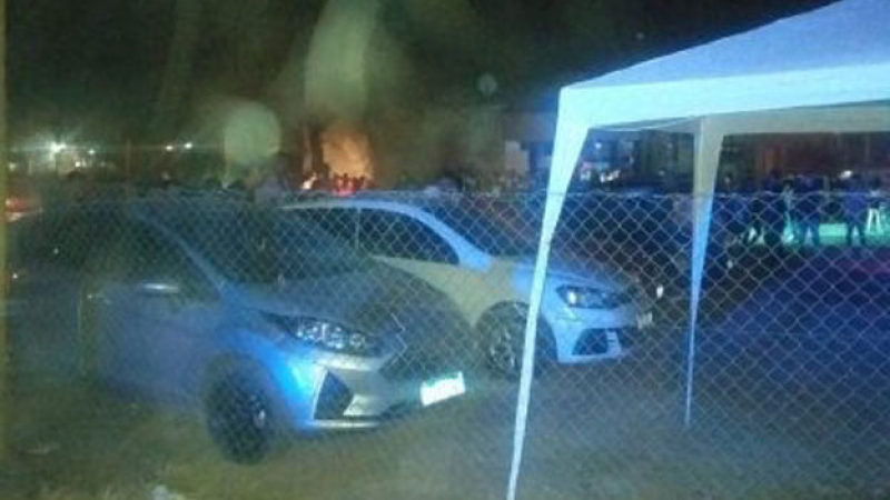 No pudo soplar las velitas: festejaba con más de mil invitados