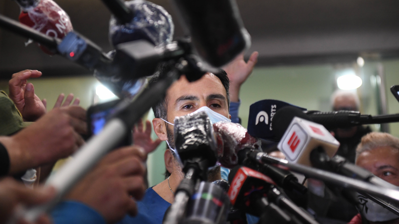 "Diego cursa un excelente posoperatorio", asegura su médico personal