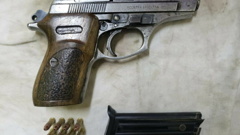 Entre Ríos: secuestraron armas en un auto donde viajaba un juez de paz chaqueño