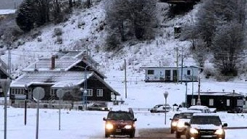 Nieva en Ushuaia en pleno diciembre y en la víspera de la temporada de turismo