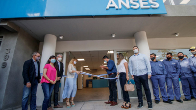 Capitanich inauguró las nuevas oficinas de Anses en Resistencia