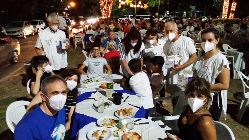 Fundación Ciudad Limpia regala barbijos en bares de Resistencia