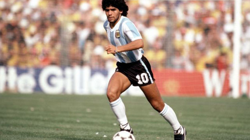 Maradona es el personaje del año para un diario español