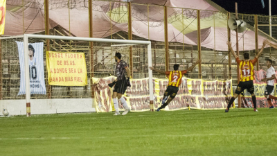 Sarmiento ganó y se metió en cuartos