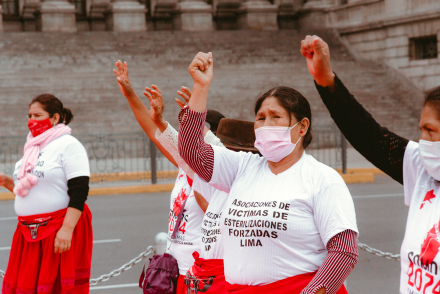 mujeres peru.jpg