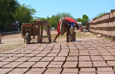 En Sáenz Peña se producen cuatro millones de ladrillos mensuales