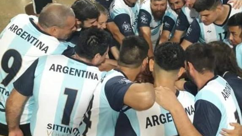 Dos chaqueños convocados para los entrenamientos del futuro seleccionado nacional de vóley adaptado