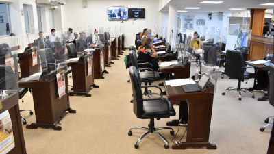 Diputados se encamina a suspender las elecciones en el Insssep