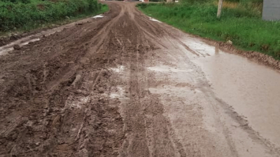 Vecinos del Barrio Carpincho Macho piden urgente arreglo y mantenimiento de las calles