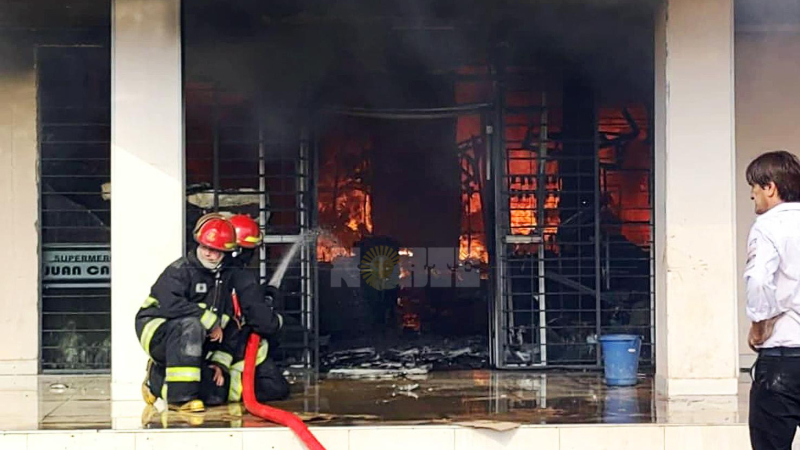 Voraz incendio en un supermercado de Quitilipi