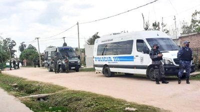 Detienen a dos jóvenes por robar y herir de un disparo a gendarme