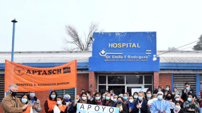 Quitilipi: emotivo apoyo del hospital a la encargada del vacunatorio