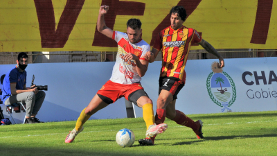 Sarmiento fue goleado en el Centenario