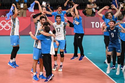 Voley bronce 1.jpg
