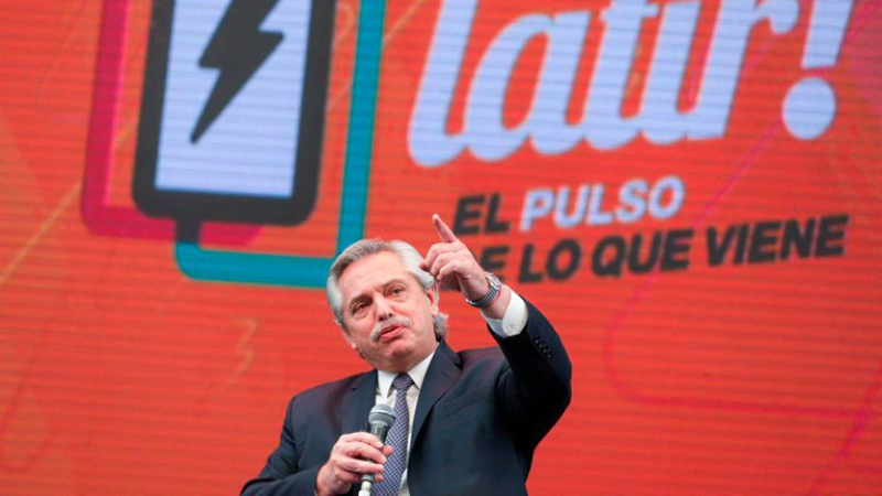 Alberto Fernández: "Vamos a hacer de Internet un servicio público"
