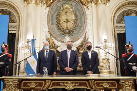 jura-ministrosjpg.jpg