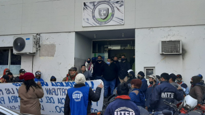Movimientos sociales se manifestaron frente a Investigaciones Complejas por apremios ilegales