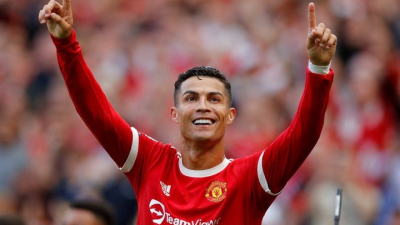Cristiano Ronaldo hizo vibrar Old Trafford con dos goles en su regreso a Manchester