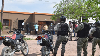 Varios detenidos y droga secuestrada en al menos diez allanamientos por bandas narco