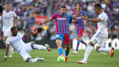 Agüero marcó su primer gol con Barcelona en la caída ante el Real Madrid