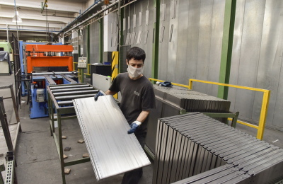 Aunque a ritmo lento, el empleo en las pymes sigue creciendo