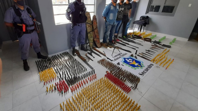 Colonia Unidas: lo denunciaron por violencia de género y descubrieron un arsenal en su casa