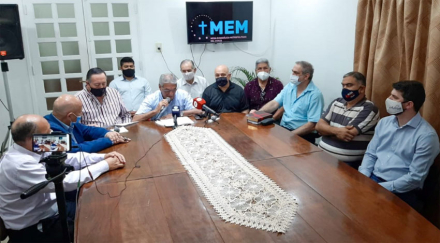mesa-religiosa.jpg