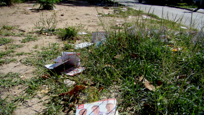 Resistencia amaneció con volantes proselitistas desparramados por todos lados: la UCR denuncia campaña sucia